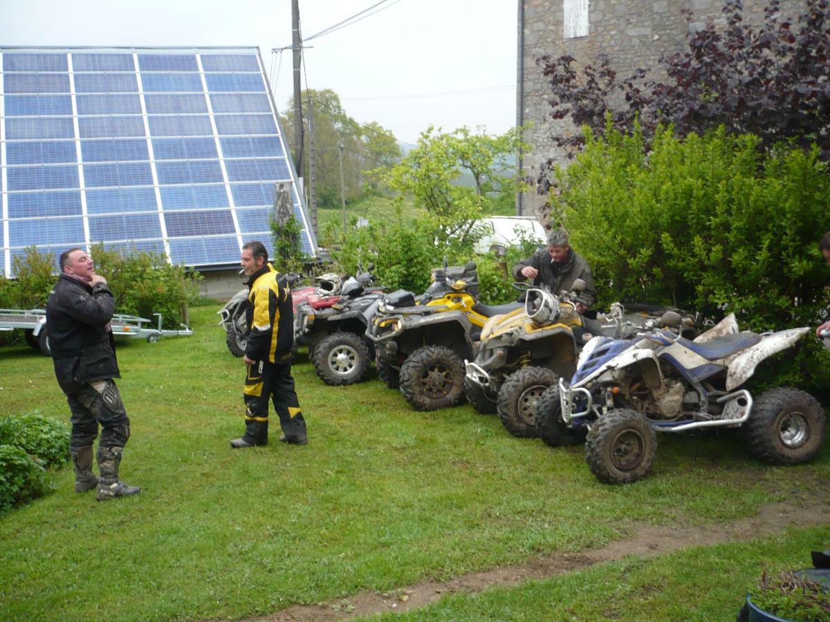 Gite De 15 Places En Chambre De 2, 4, 5 Personnes Saint-Exupéry-les-Roches Exteriér fotografie